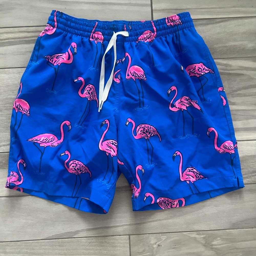 Chubbies Mens Flamingo Print swim trunks - Picture 2 of 4